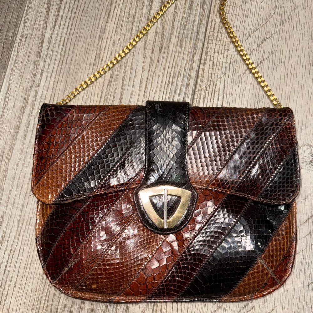 Vintage VTG Susan Gail reptile snakeskin leather chain strap crossbody purse bag